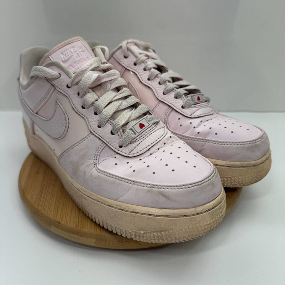 Nike Air Force 1 Valentine’s Day Limited Edition Women’s 9 Pink CD0183-600 - Picture 1 of 11